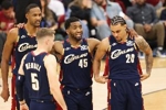 米切尔：这赛季我们展现了韧性 好几次就要完了 尤其是第二轮